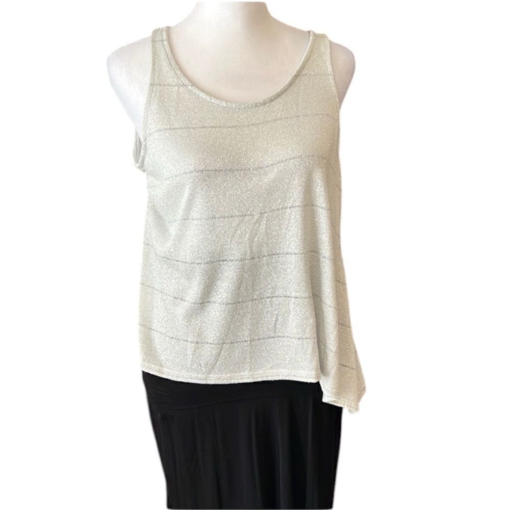S.O.Y. Shine on you size small Silver sparkly sleeveless top with open back EUC